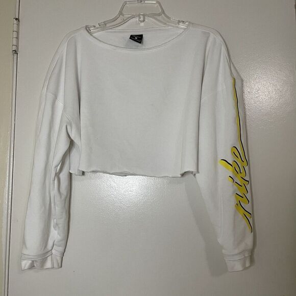 NIKE white cropped long sleeve logo sweatshirt size medium - Picture 1 of 7
